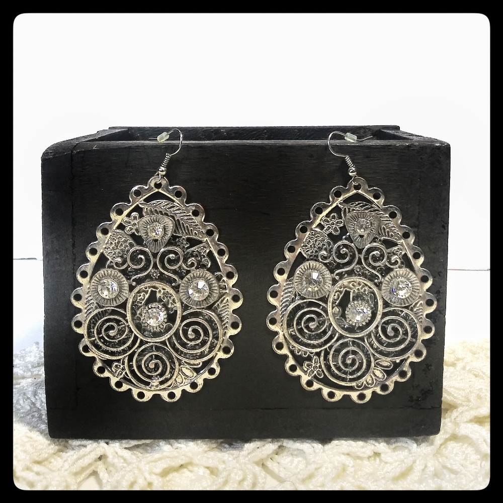 Filigree native American mixed steampunk earrings. - Picture 3 of 6